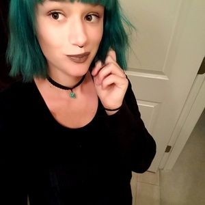 Meet your Posher, Clarissa