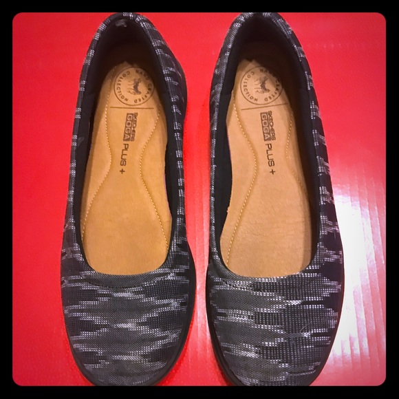 skechers goga plus 