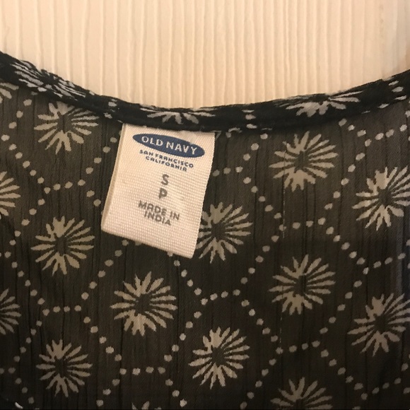 Flowy black tank top! - Picture 2 of 3