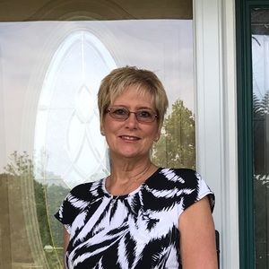 Meet your Posher, Julee