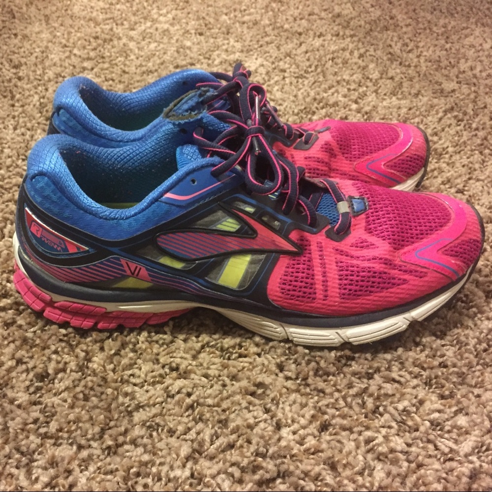 Running shoes