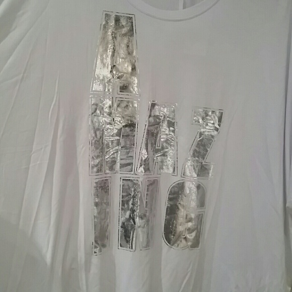 NWOT Cold shoulder cute t-shirt - Picture 2 of 3