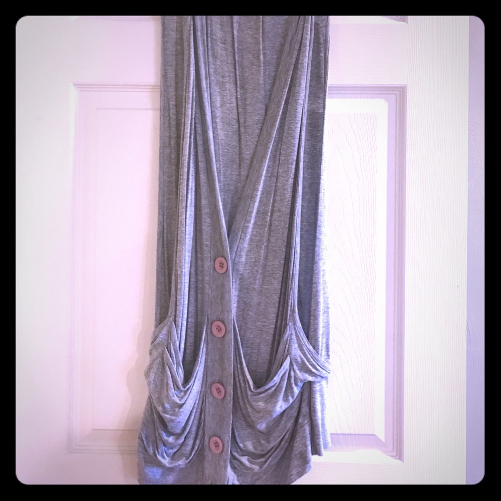 Long grey vest with pockets!