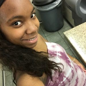 Meet your Posher, Deandrea