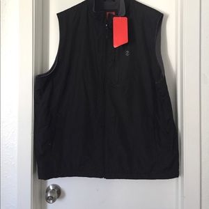 Nice men’s Winter best by Izod sz. XL NWT!!