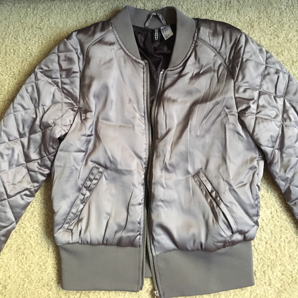 Grey/metallic flight jacket