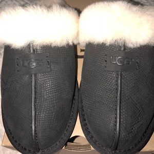 100% Genuine UGG Slippers!