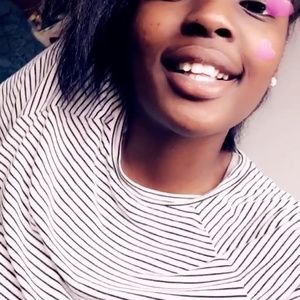 Meet your Posher, Shirra