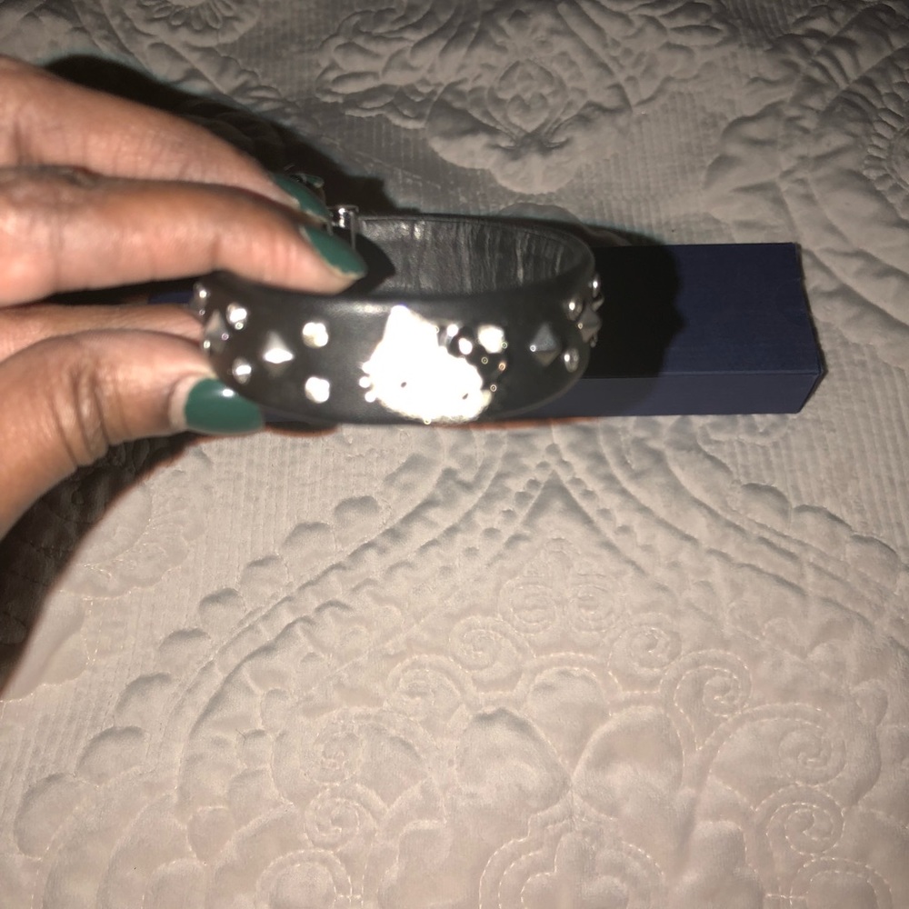 100% Gen Swarovski Hello Kitty Bracelet USED