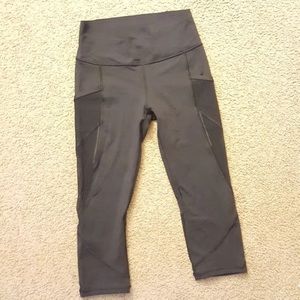 Lululemon fast as light Crops Size 8