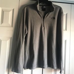 NORTH FACE MEDIUM FLEECE PULLOVER