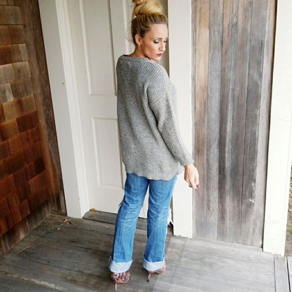 💋LAST 1💋LIGHT GRAY LACE UP DETAILED SWEATER - Picture 3 of 4