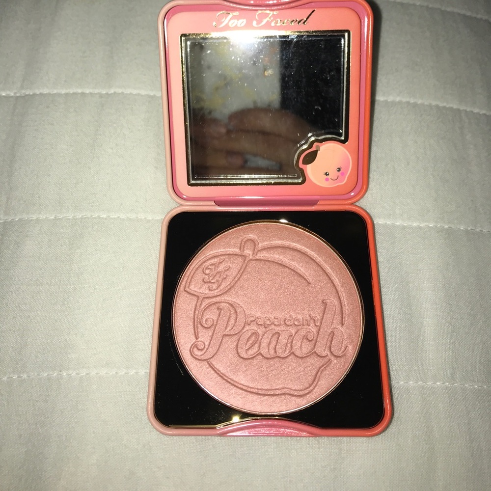 Too Faced Papa don’t Peach blush - Picture 2 of 2