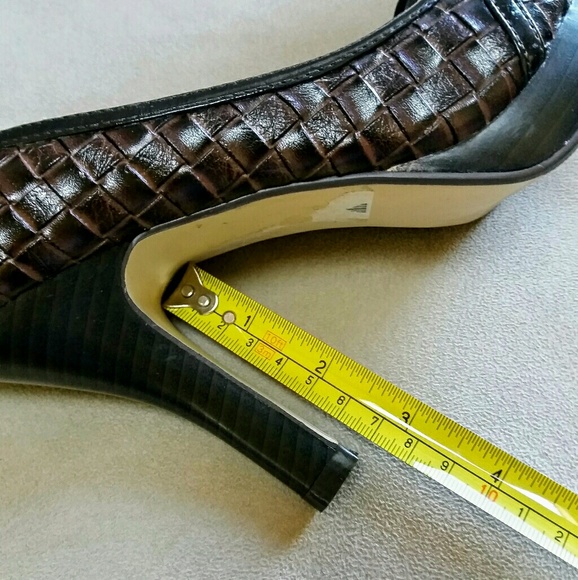 NWOT Madden Girl Peep Toe Pumps - Picture 8 of 8