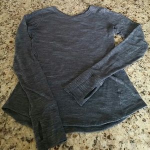 Lululemon long sleeved crewneck