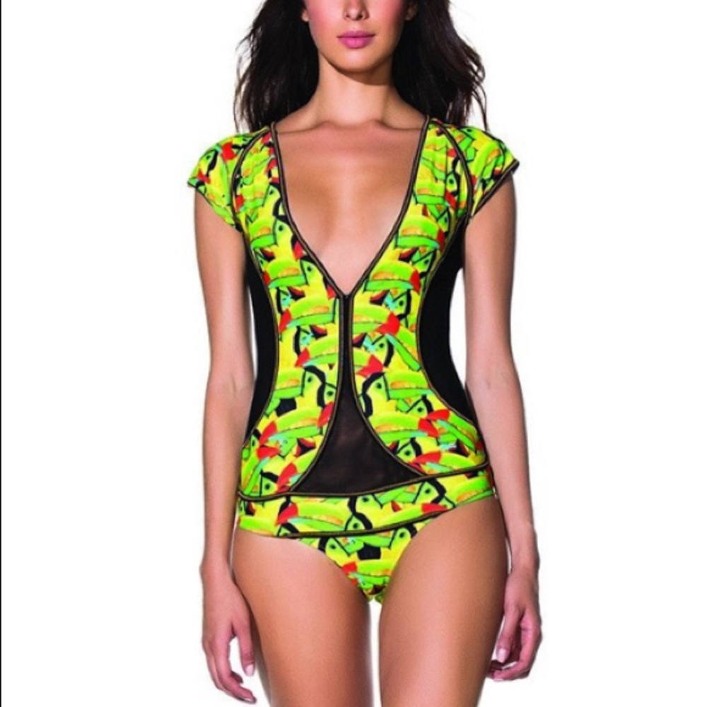 AMAZING SOLD OUT AGUA BENDITA SWIMWEAR