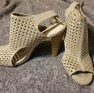 Jennifer Lopez heels