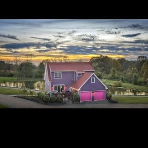 Meet your Posher, Bella