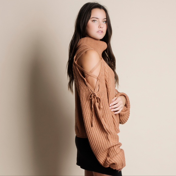 Lace Up Sleeves Turtleneck Sweater - Picture 2 of 3