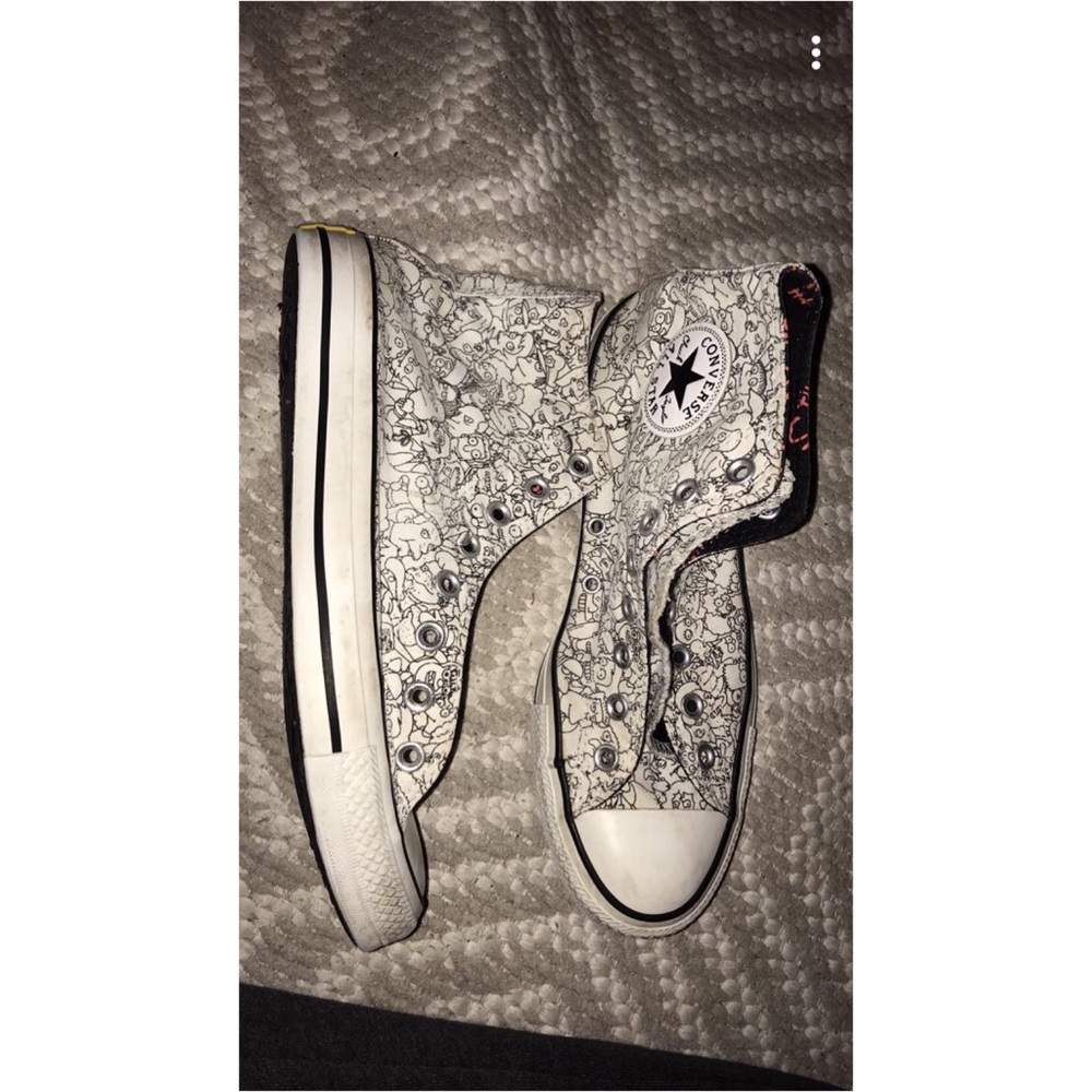 Simpsons converse mens 8 womens 10