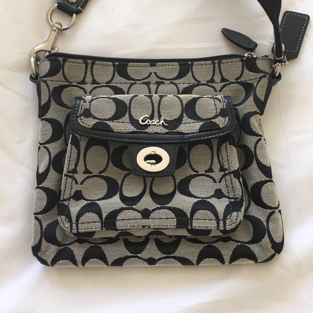 Coach Crossbody Purse (Like New)