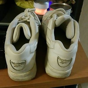 Reebok walk shoes