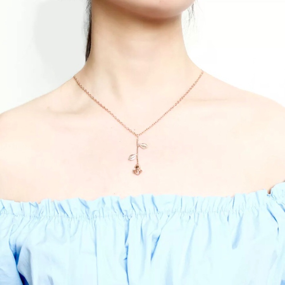 Rose gold rose necklace