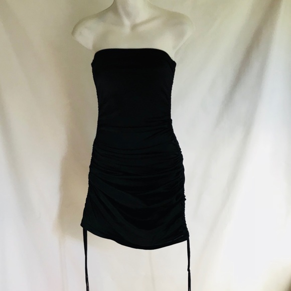 Adjustable Black Semi-Stretchy Dress - Picture 2 of 4