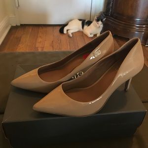 Vince camuto pumps