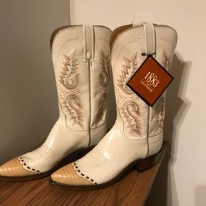 Beautiful New 1883 Lucchese Women’s Cowboy Boots.