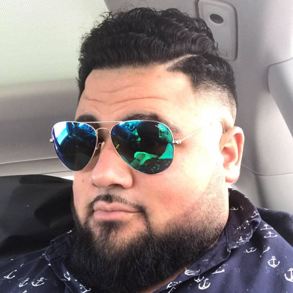 Meet your Posher, Carlos