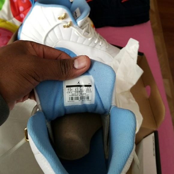 Jordan 12 universiy blue - Picture 2 of 4