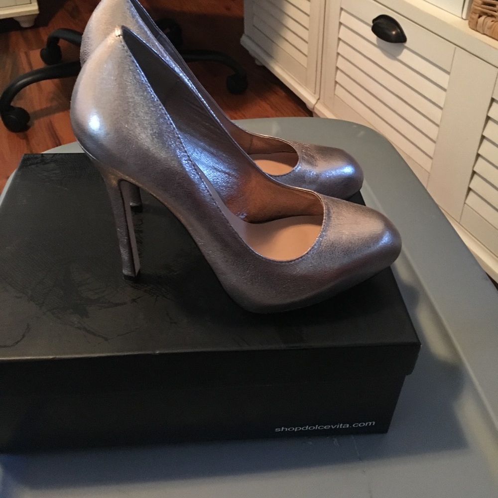 Dolce vita pewter heels