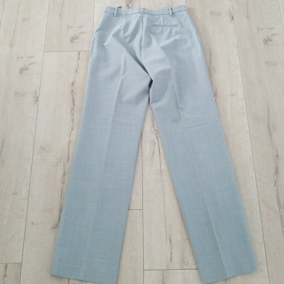Women's trousers - Picture 2 of 3