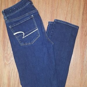 American Eagle Straight legged jeans