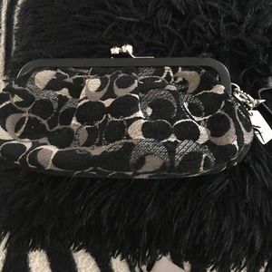 COACH NWOT🌺black, white/silver Never Used-Vintage