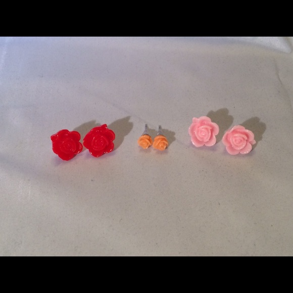 Red Flower Earrings - Picture 3 of 3