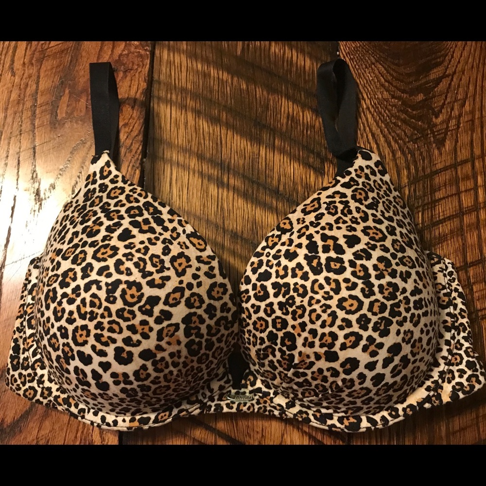 Victoria's Secret Leopard Fabulous Plunge Bra 34D!