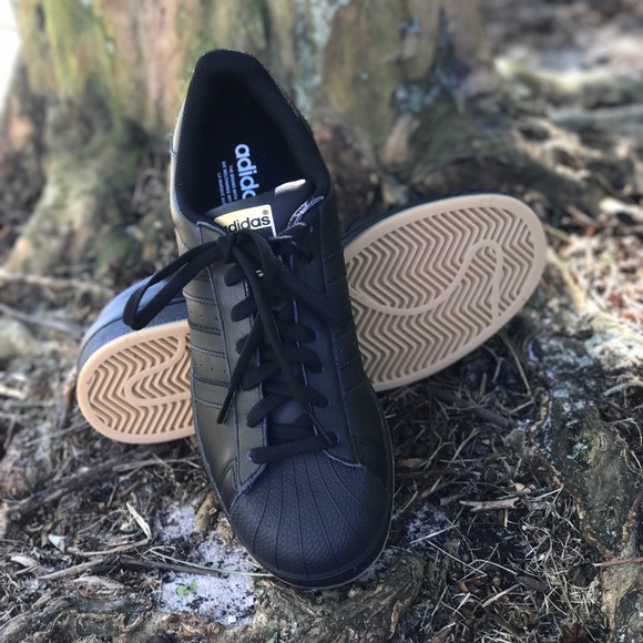 NWT Adidas Superstar black/ gold M - Picture 6 of 7