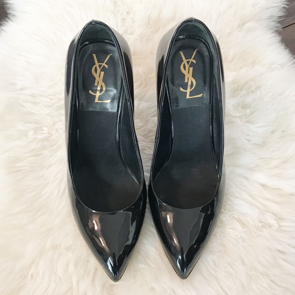 YVES SAINT LAURENT BLACK PATENT PUMPS