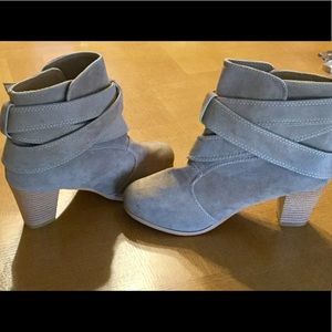 NWOT, Camel/Taupe Ankle Boots, 7, No Box