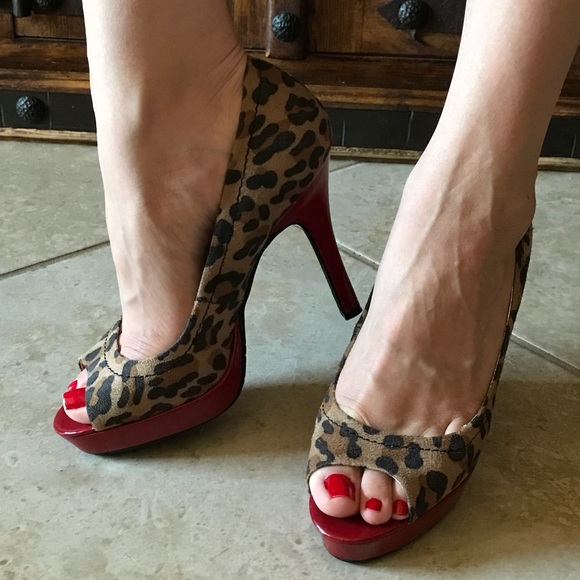 Veiny Feet Heels