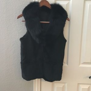 Theory real rabbit hair/fox Hair black vest