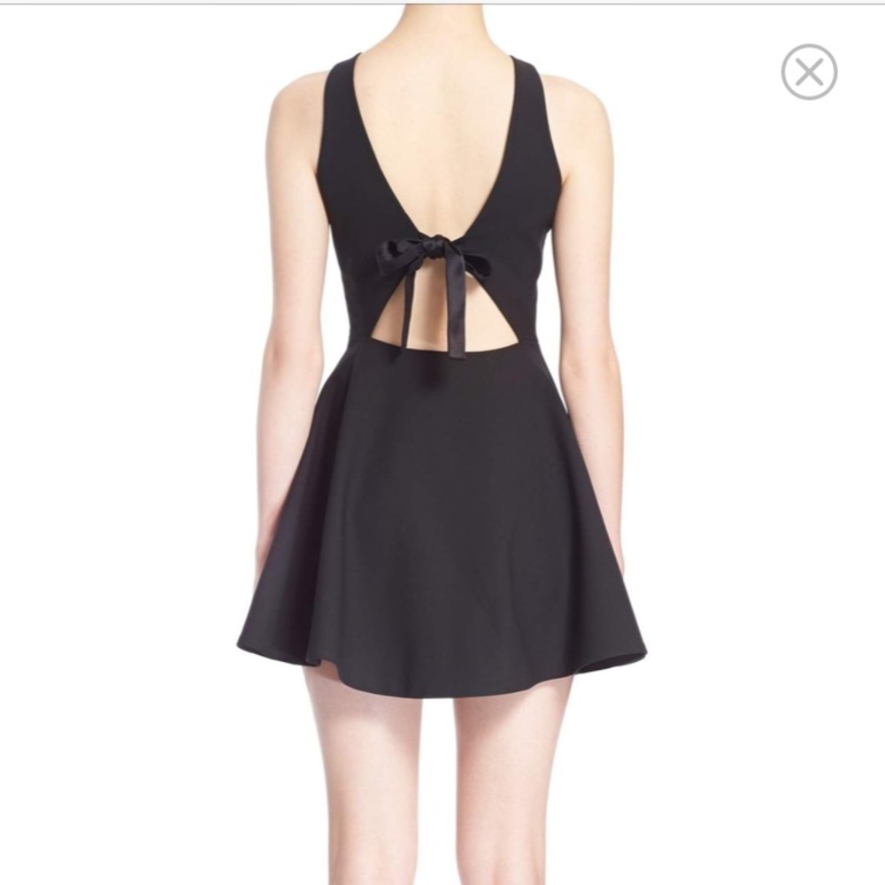 ⭐️Elizabeth And James⭐️ little black dress - Picture 3 of 6