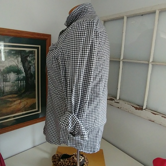 Perfect checked button down Eddie Bauer - Picture 4 of 8