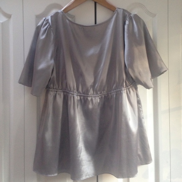 Silver blouse - Picture 2 of 3