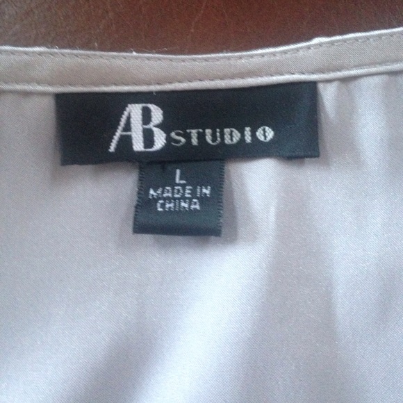 Silver blouse - Picture 3 of 3