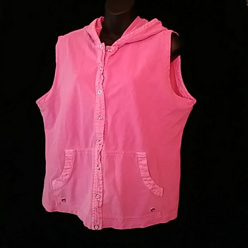 Sleeveless pink knit hoodie with front snaps-sz M