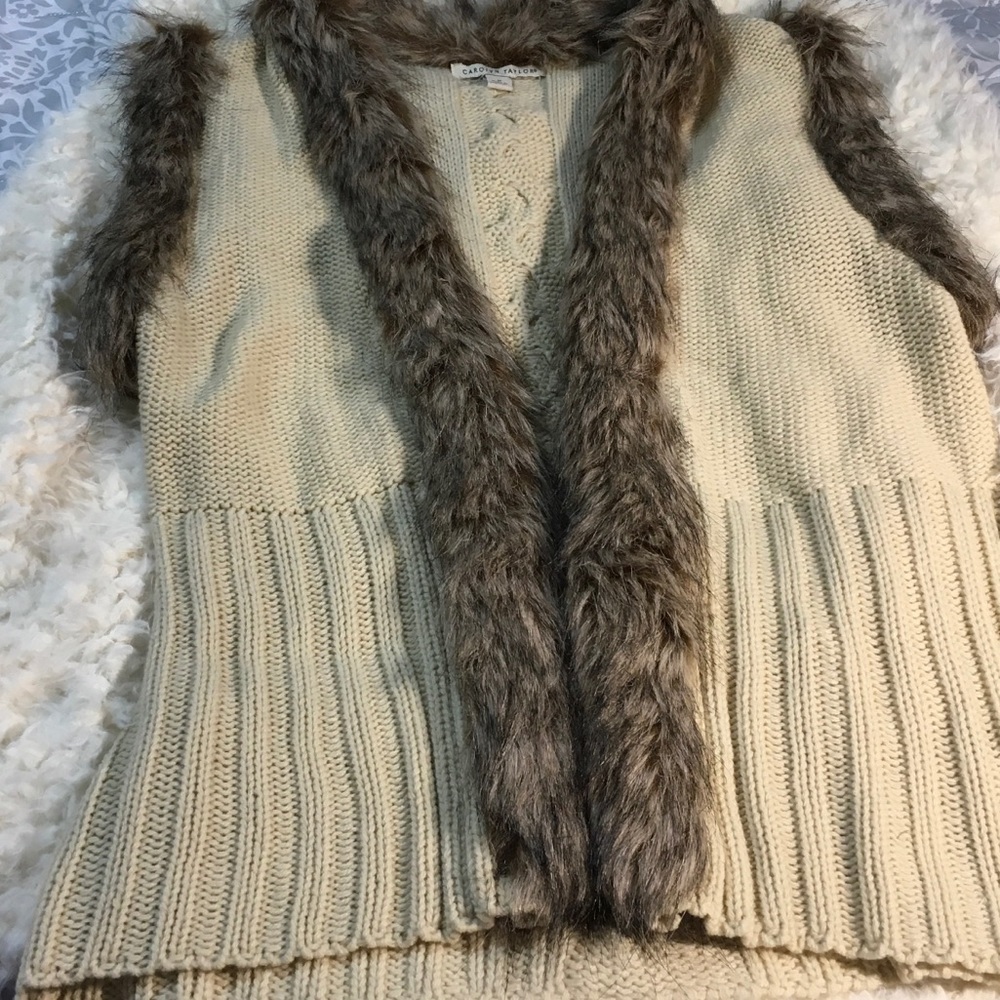 Carolyn Taylor Fur Vest - Picture 4 of 7