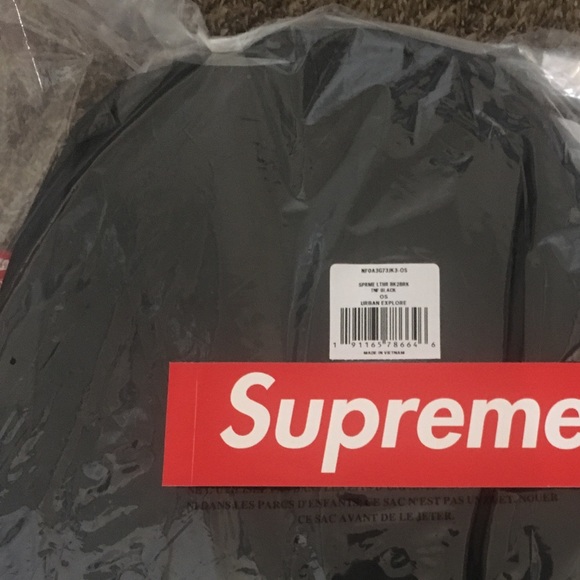 SUPREME TNF BOOK BAG LEATHER BLACK - Picture 3 of 4